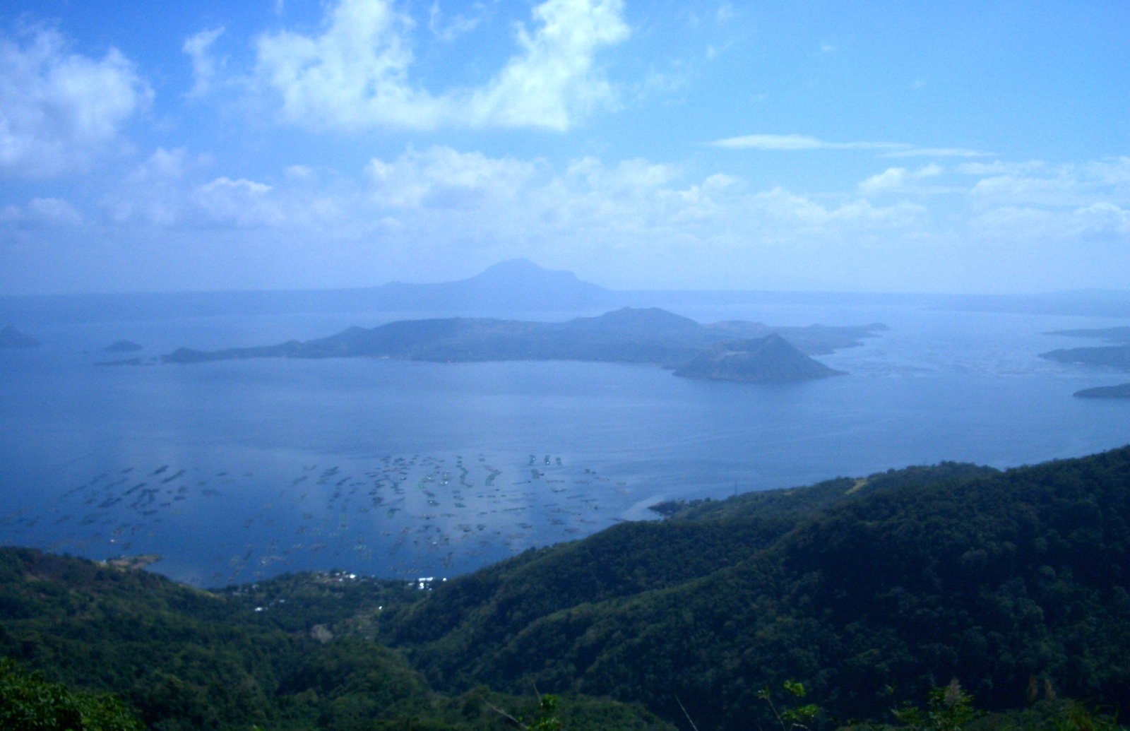 塔爾火山 Taal Volcano